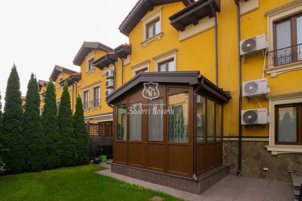 Фото Selling a house, 200 sq.m., Bohatyrskyi proyizd  Kyiv, price: 280000 USD, code 5642