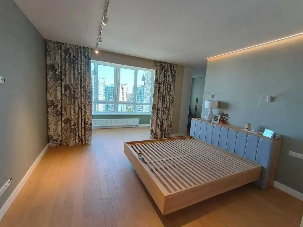 Фото Продаю 3 кімнатну квартиру, 143 кв. м, Ованеса Туманяна вул. 15а Київ, ціна: 316000 USD, код 5650