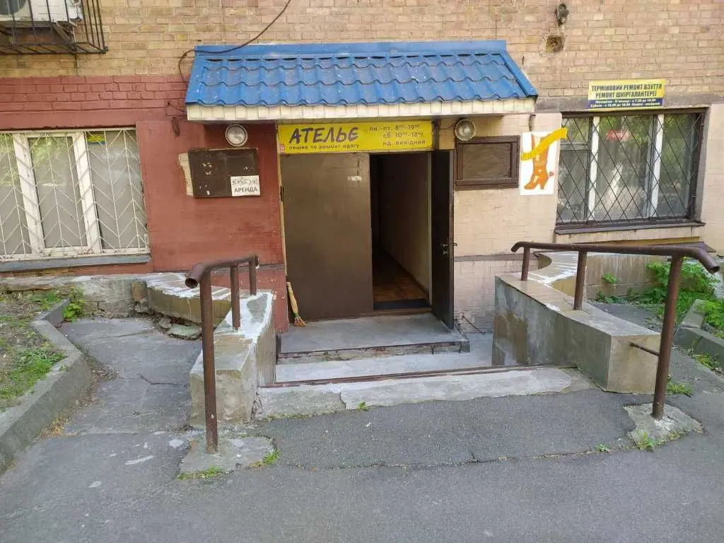 Фото Selling commercial property, 152 sq.m., Zolotoustivska Street  Kyiv, price: 150000 USD, code 5652