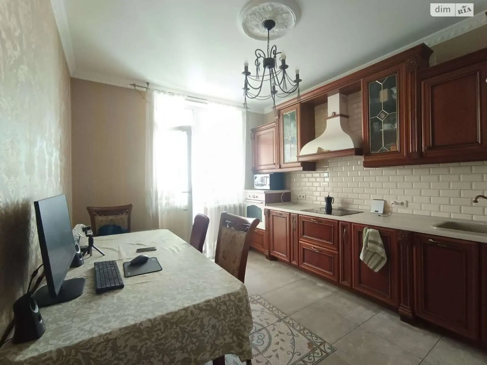 Фото Selling a 2-room apartment, 63 sq.m., Yelyzavety Chavdar Street 8 Kyiv, price: 110000 $, code 5654