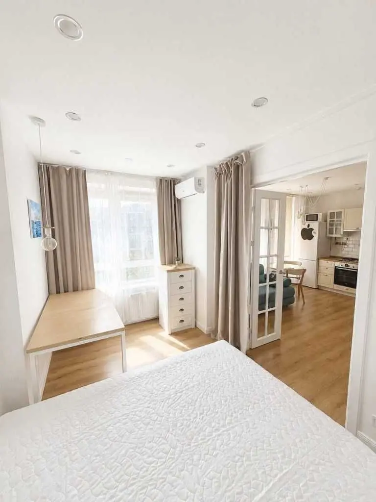 Фото Selling a 1-room apartment, 30.8 sq.m., Saliutna Street  Kyiv, price: 114500 USD, code 5657