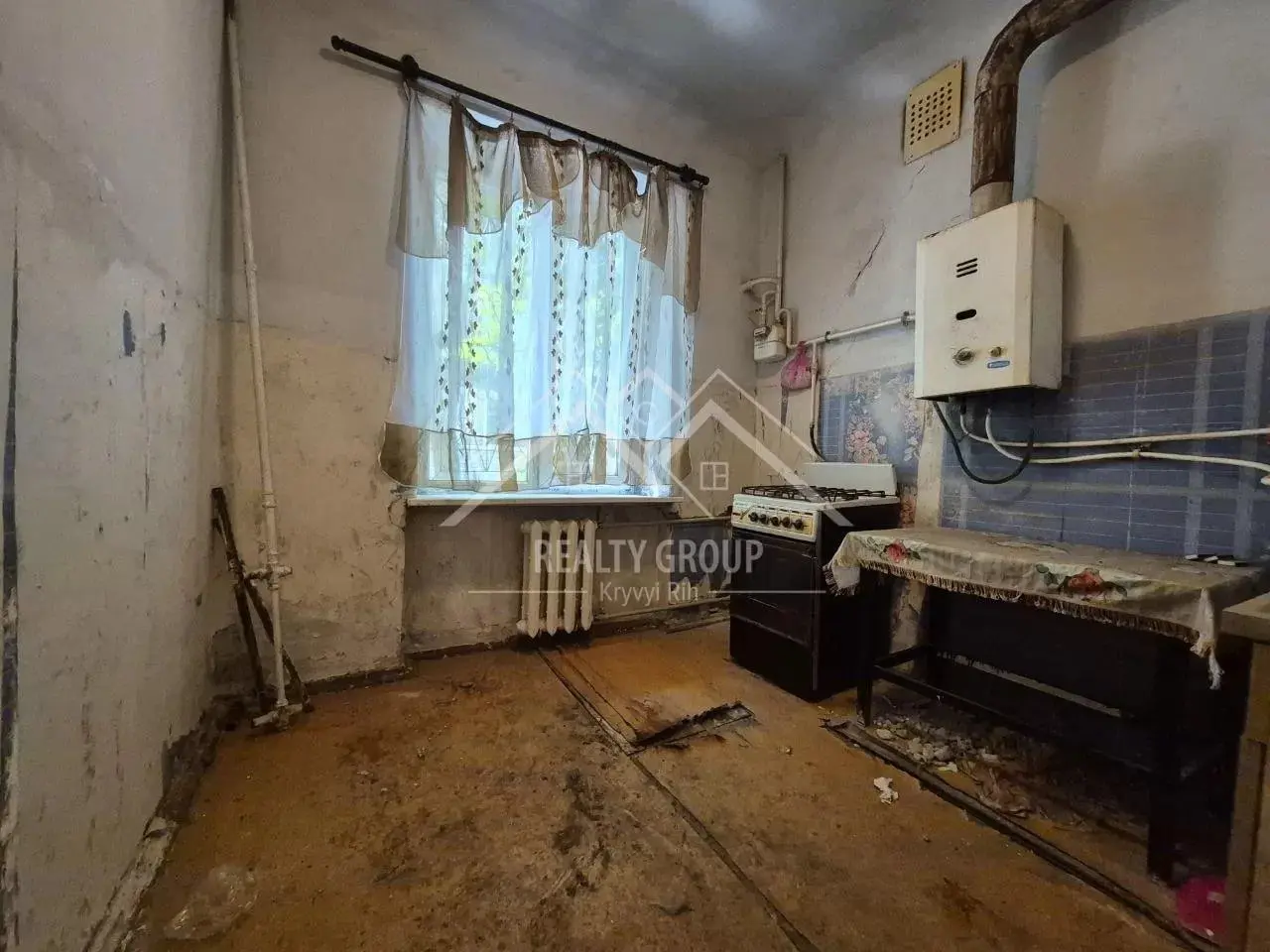 Фото Продаю 2 кімнатну квартиру, 49 кв. м, Каштанова вул. (Щорса) 34 Кривий Ріг, ціна: 8200 $, код 5663