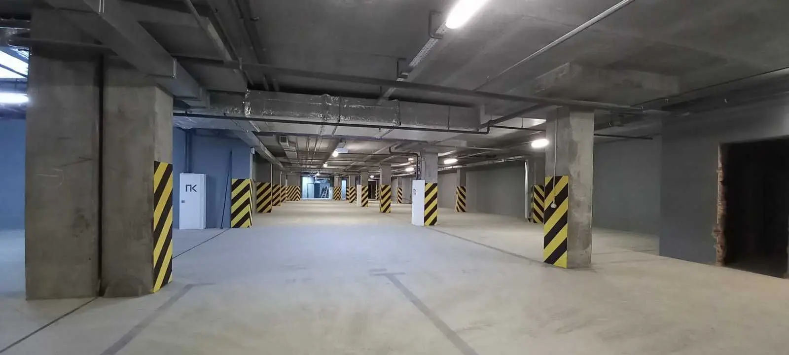 Фото Продаю паркінг, гараж, 13 кв. м, Берестейський просп. (Перемоги) 67 Київ, ціна: 35000 USD, код 5667