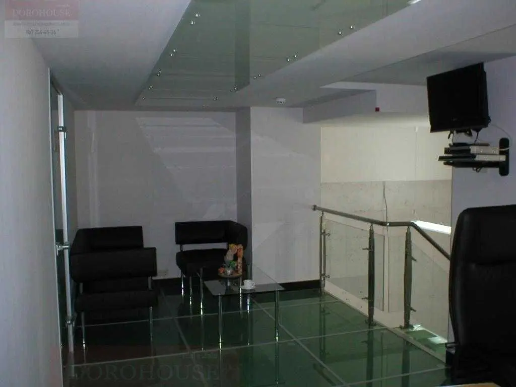 Фото Продаю офіс, 131 кв. м, Феодосійський пров. 14 Київ, ціна: 183400 USD, код 5668