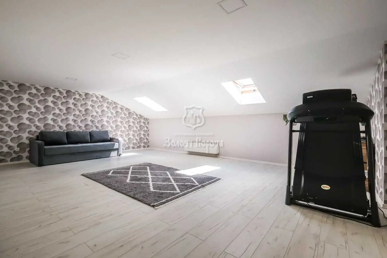 Фото Продаю 2 кімнатну квартиру, 99.6 кв. м, Бишівська вул. 5 Софіївська Борщагівка, ціна: 100000 USD, код 5675
