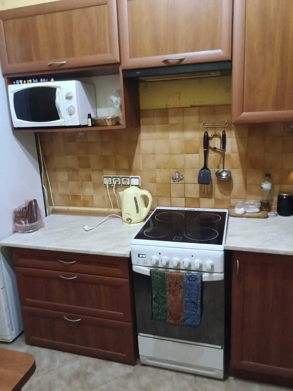 Фото Selling a 1-room apartment, 40 sq.m., Petra Hryhorenka Avenue  Kyiv, price: 60000 USD, code 5682