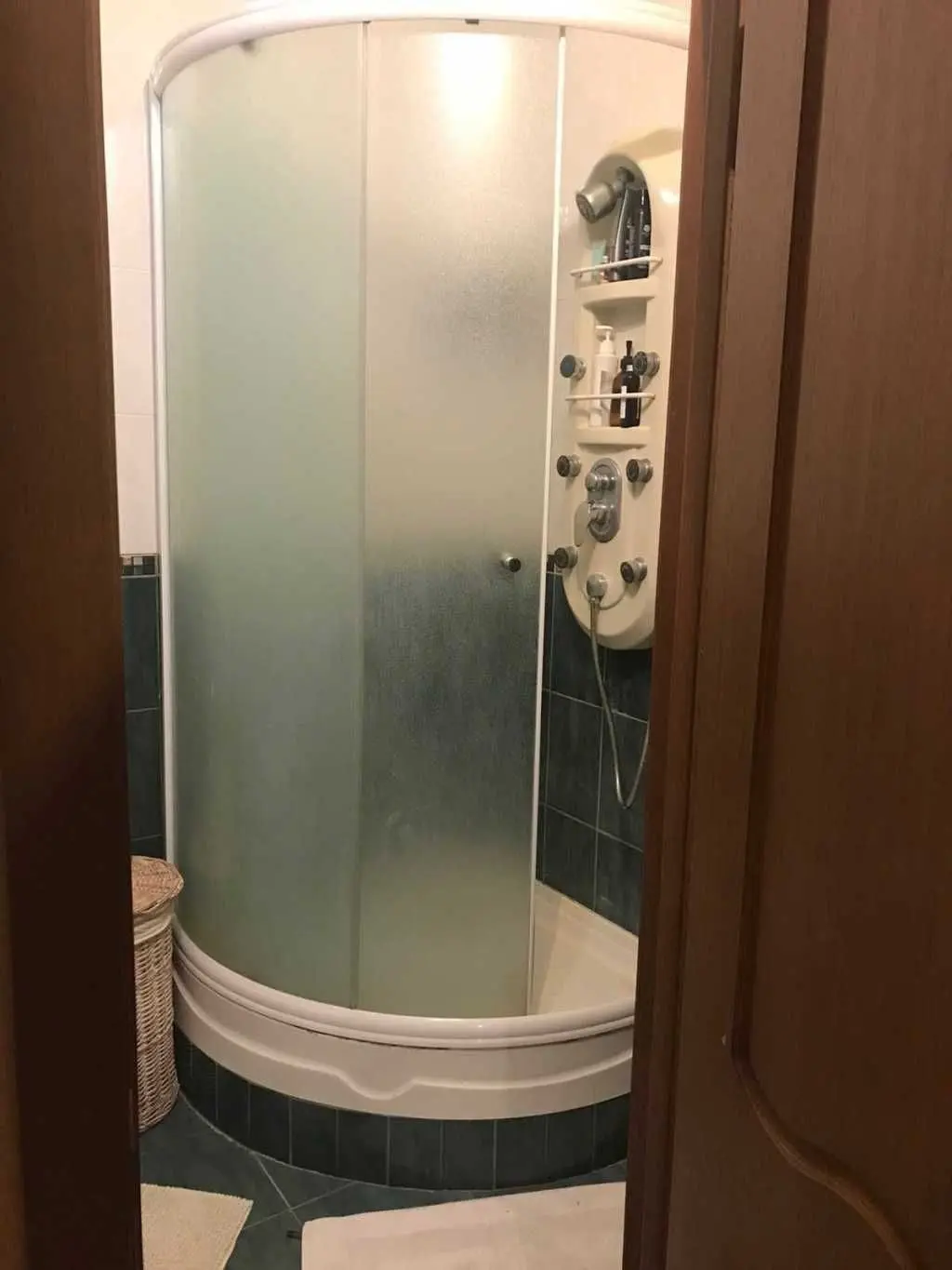 Фото Selling a 1-room apartment, 40 sq.m., Petra Hryhorenka Avenue  Kyiv, price: 60000 USD, code 5682