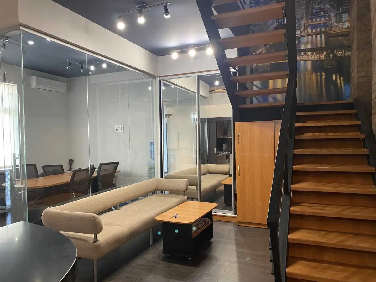 Фото Rent an office, Lypska Street 19/7 Kyiv for long-term rent, price: 3100 USD, code 5685