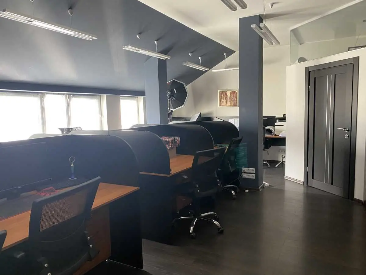 Фото Rent an office, Lypska Street 19/7 Kyiv for long-term rent, price: 3100 USD, code 5685