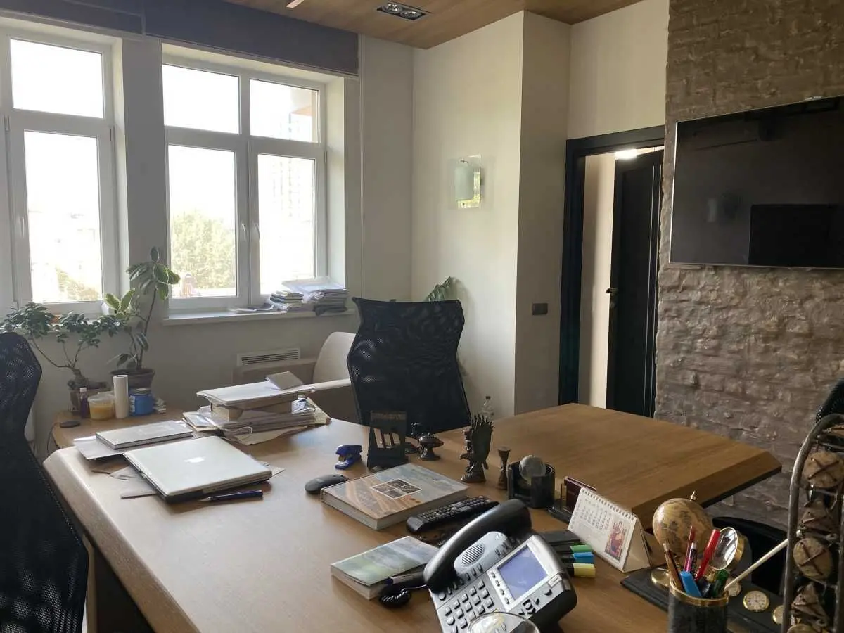 Фото Rent an office, Lypska Street 19/7 Kyiv for long-term rent, price: 3100 USD, code 5685