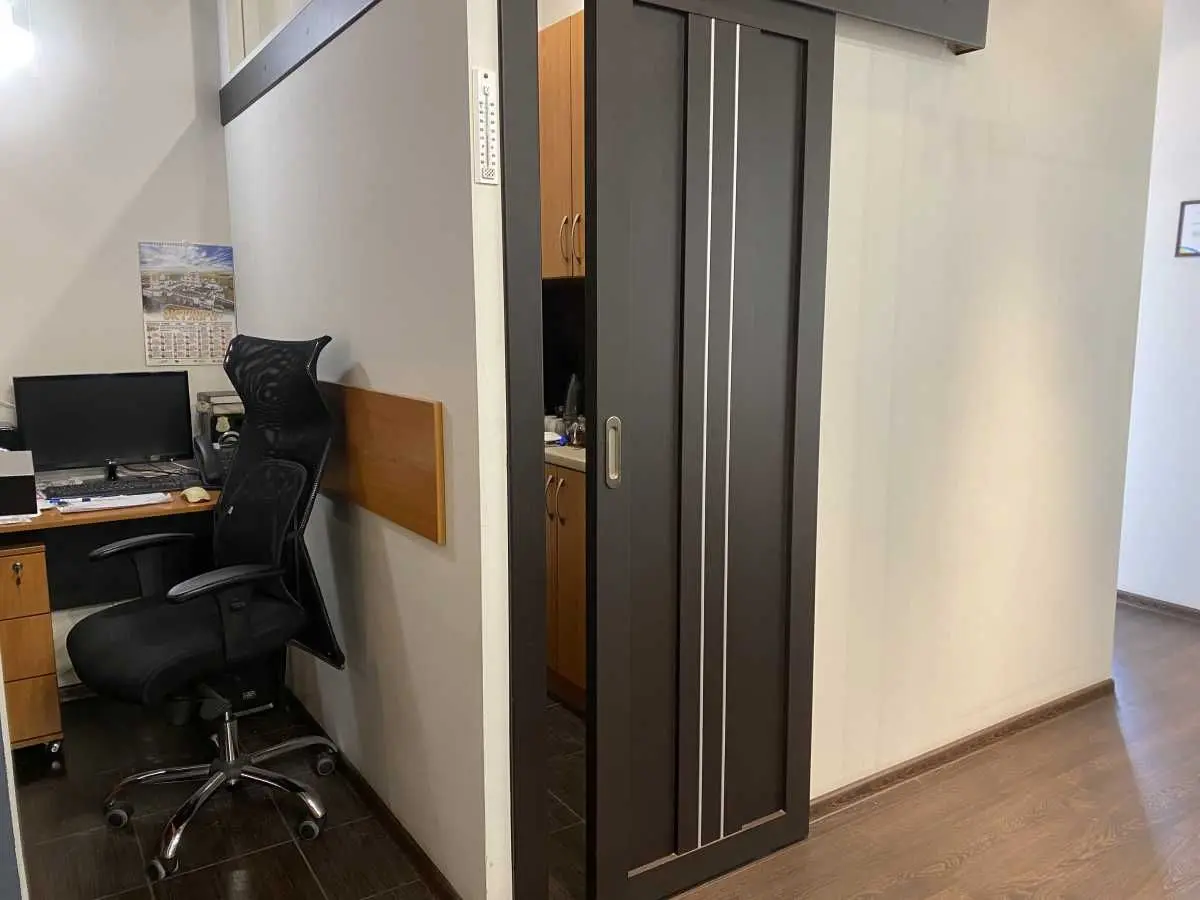 Фото Rent an office, Lypska Street 19/7 Kyiv for long-term rent, price: 3100 USD, code 5685