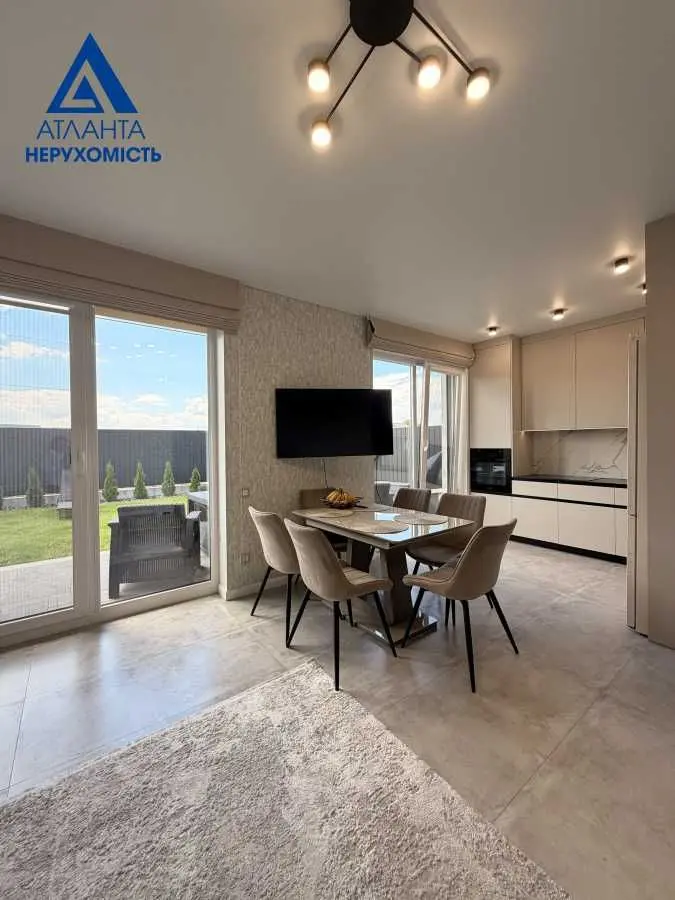 Фото Продаю будинок, 70 кв. м, Вишнева вул. 1 Луцьк, ціна: 125000 USD, код 5690