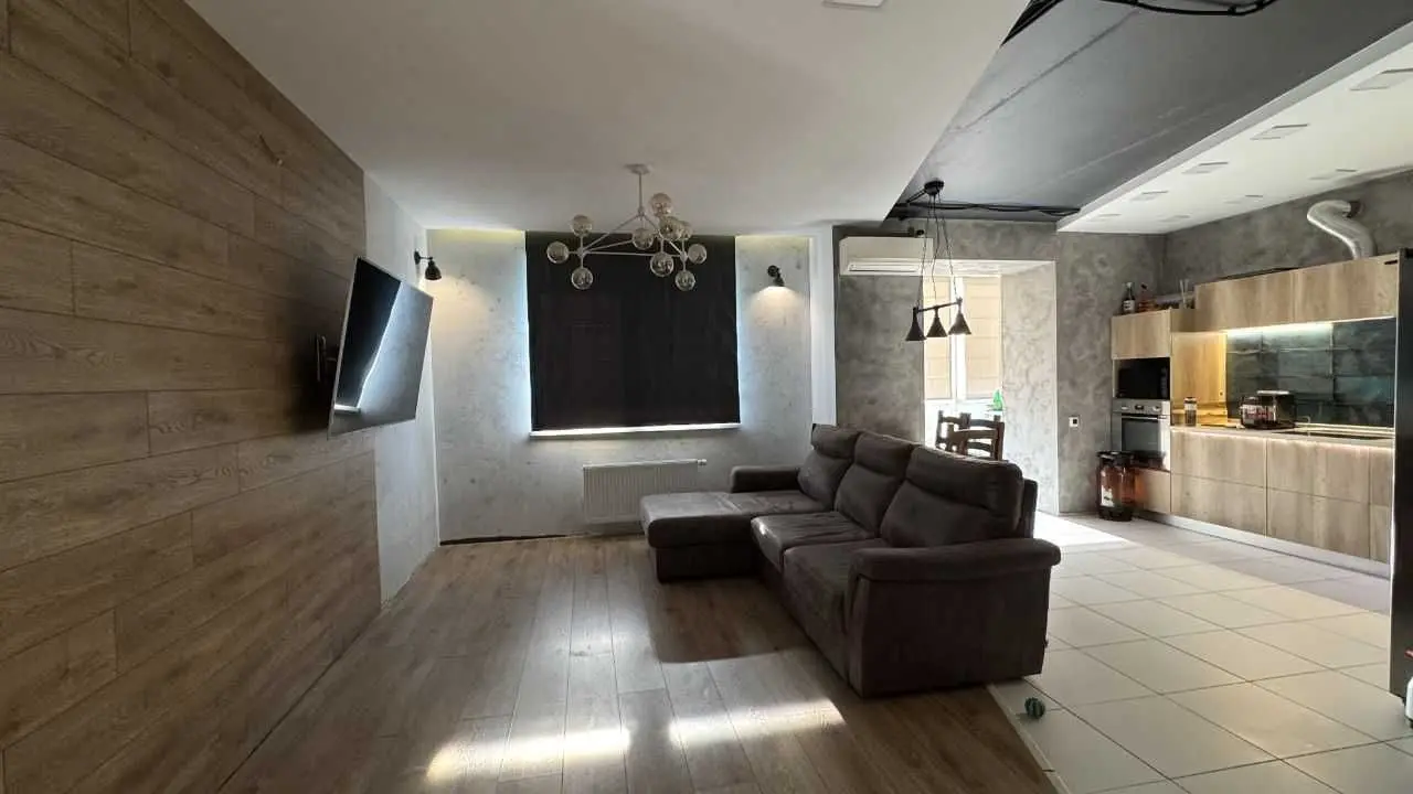 Фото Продаю 3 кімнатну квартиру, 123 кв. м, Будівельників вул.  Українка, ціна: 98000 USD, код 5691