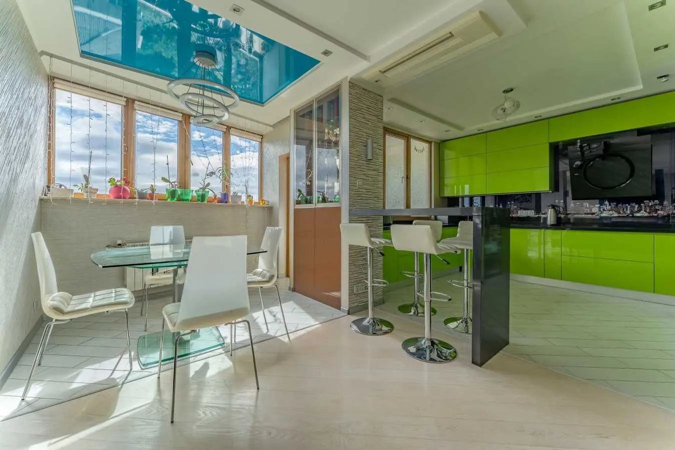 Фото Продаю 4 кімнатну квартиру, 150 кв. м, Авіаконструктора Ігоря Сікорського вул. 1 Київ, ціна: 500000 USD, код 5697