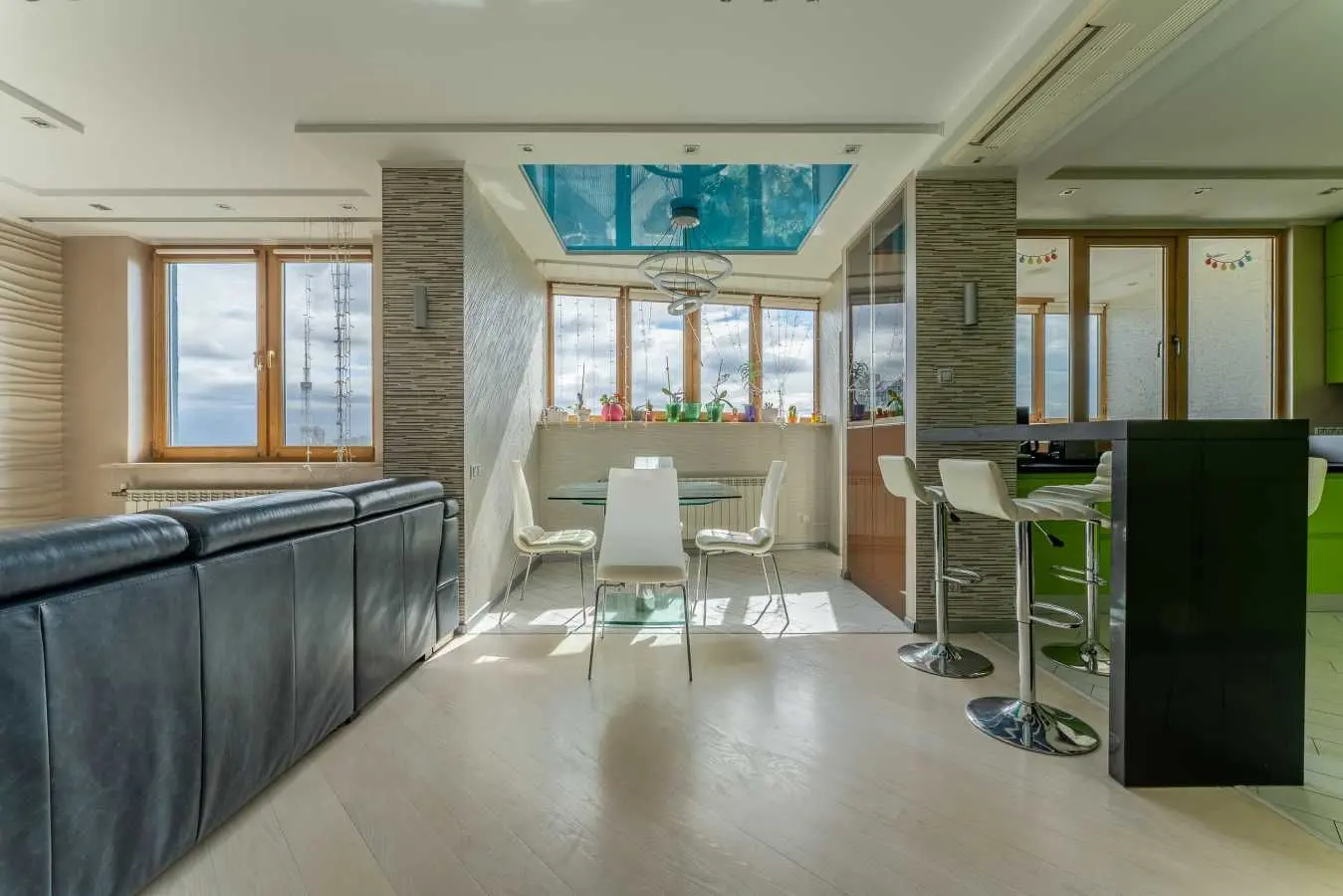 Фото Продаю 4 кімнатну квартиру, 150 кв. м, Авіаконструктора Ігоря Сікорського вул. 1 Київ, ціна: 500000 USD, код 5697