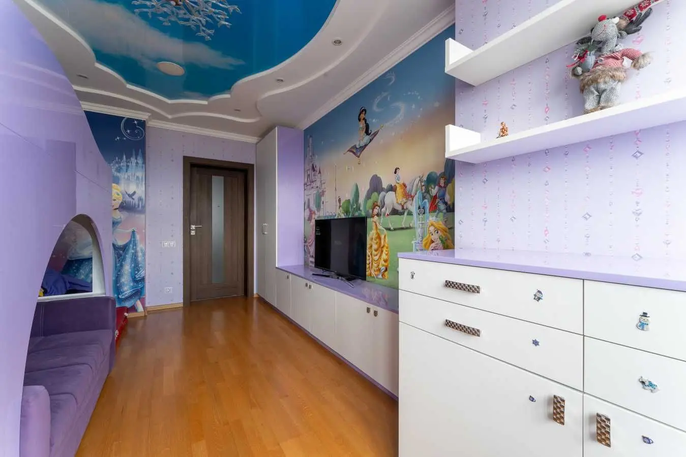 Фото Продаю 4 кімнатну квартиру, 150 кв. м, Авіаконструктора Ігоря Сікорського вул. 1 Київ, ціна: 500000 USD, код 5697