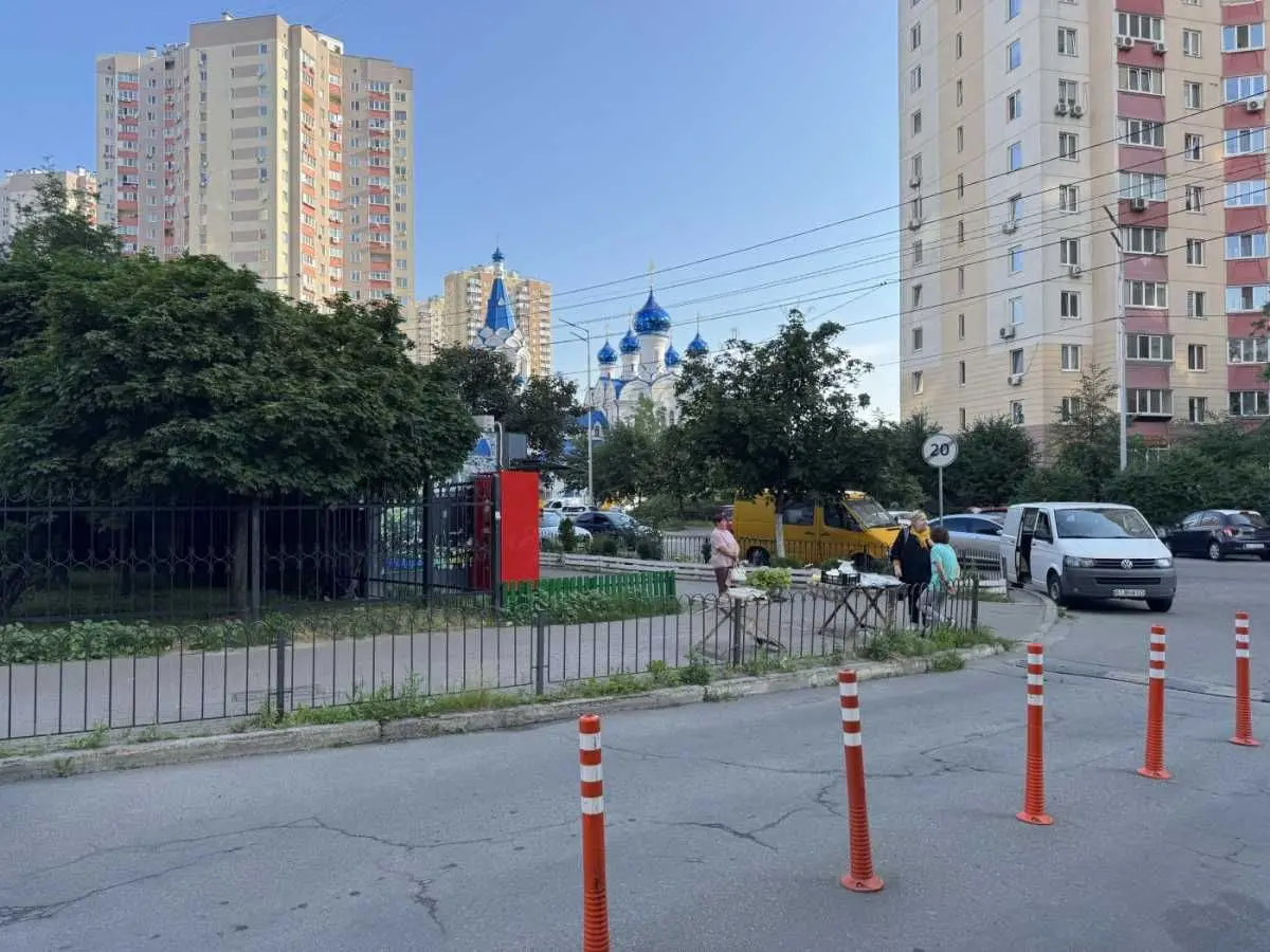 Фото Продаю 2 кімнатну квартиру, 60 кв. м, Урлівська вул. 11/44 Київ, ціна: 78000 USD, код 5700