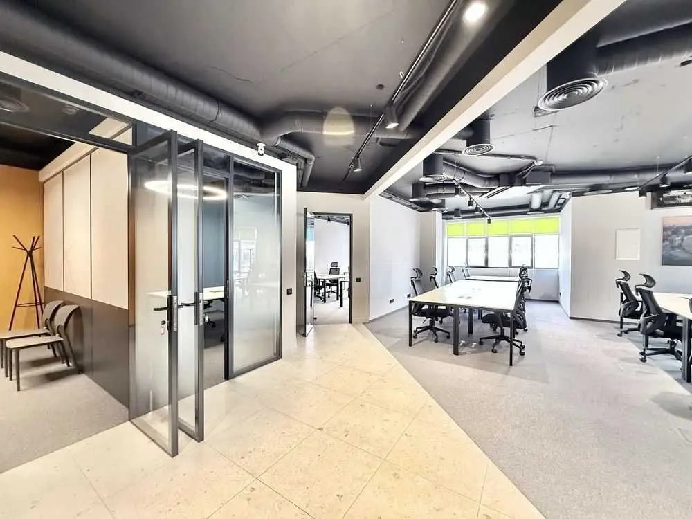 Фото Rent an office, Velyka Vasylkivska Street 72 Kyiv for long-term rent, price: 5999 USD, code 5732