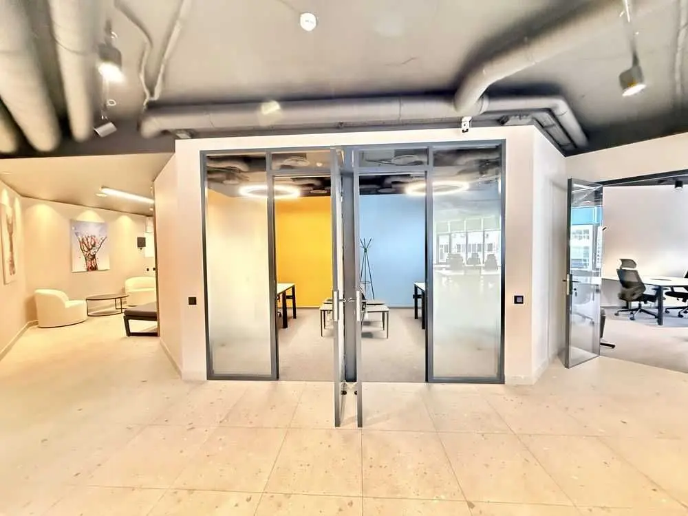 Фото Rent an office, Velyka Vasylkivska Street 72 Kyiv for long-term rent, price: 5999 USD, code 5732