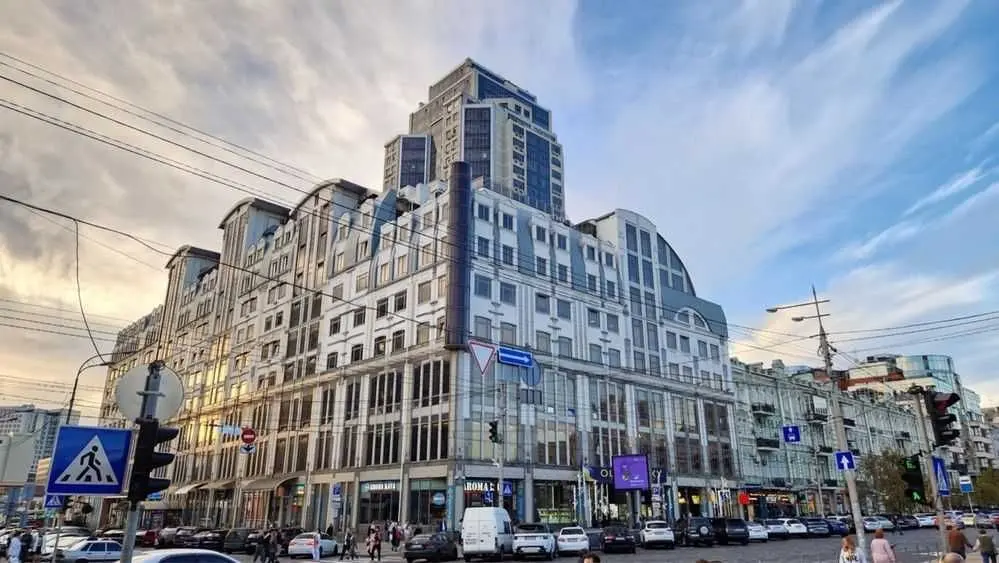 Фото Rent an office, Velyka Vasylkivska Street 72 Kyiv for long-term rent, price: 5999 USD, code 5732