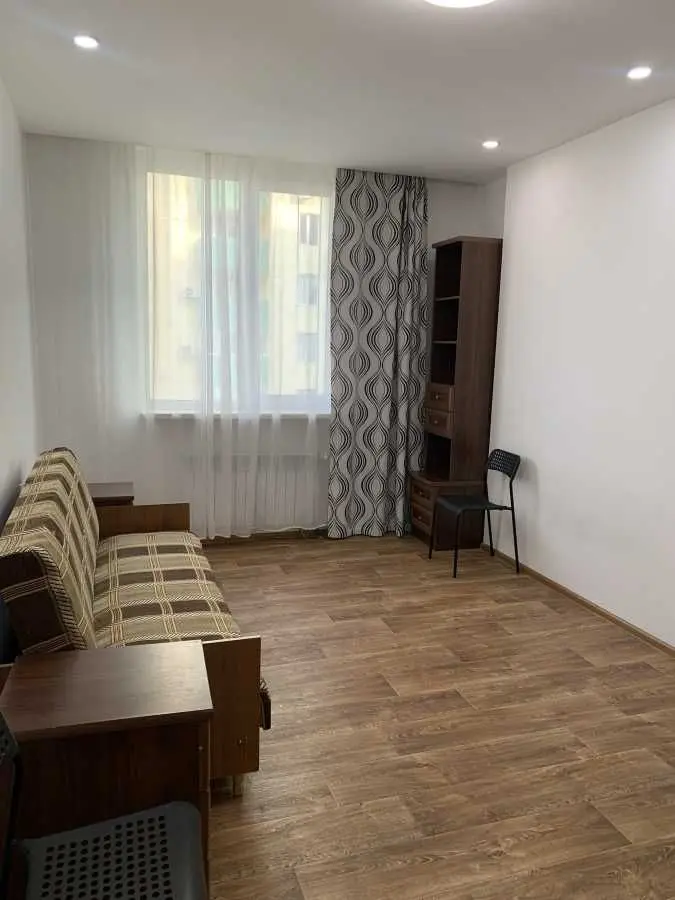 Фото Зняти 1 кімнатну квартиру, Ярослава Гашека бульв.  Київ в довгострокову оренду, ціна: 10999 UAH, код 5735