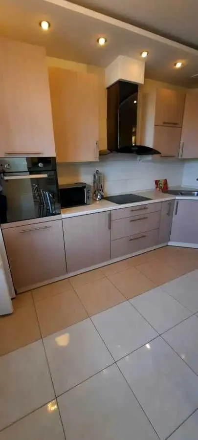 Фото Зняти 1 кімнатну квартиру, Йорданська вул. (Лайоша Гавро) 1 Київ в довгострокову оренду, ціна: 22999 UAH, код 5736