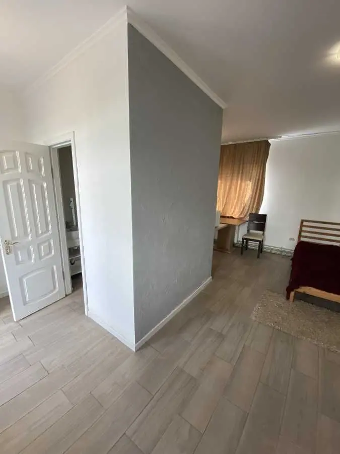 Фото Зняти 1 кімнатну квартиру, 53-я А Садова вул.  Київ в довгострокову оренду, ціна: 10999 UAH, код 5737