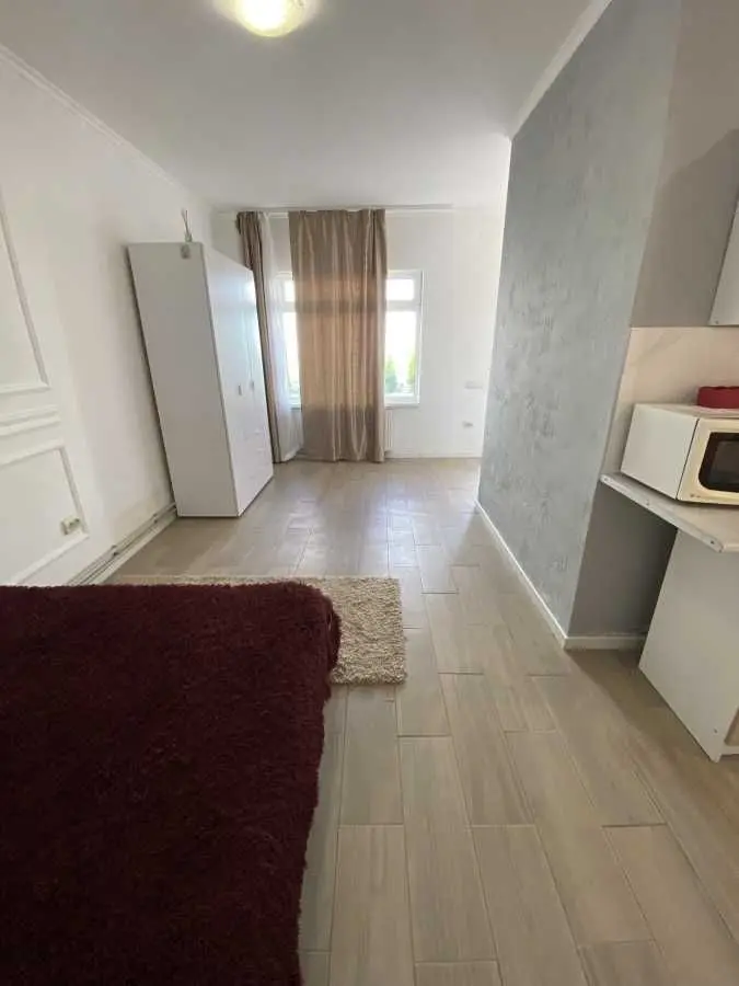 Фото Зняти 1 кімнатну квартиру, 53-я А Садова вул.  Київ в довгострокову оренду, ціна: 10999 UAH, код 5737