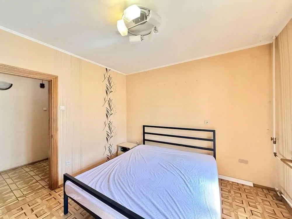 Фото Продаю 4 кімнатну квартиру, 94.9 кв. м, Квітуча вул.  Київ, ціна: 66999 USD, код 5738