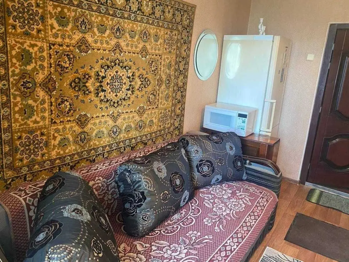 Фото Rent a 4-room apartment, 7-a Peresypska Street 106 Odesa for long-term rent, price: 2500 UAH, code 5750