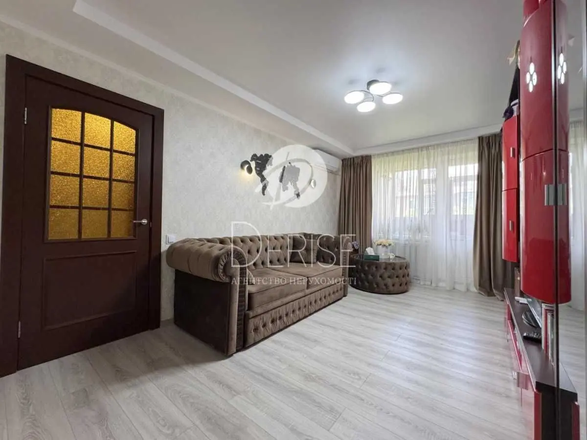 Фото Selling a 2-room apartment, 47 sq.m., Krasnokutska Street  Kyiv, price: 75000 USD, code 5752