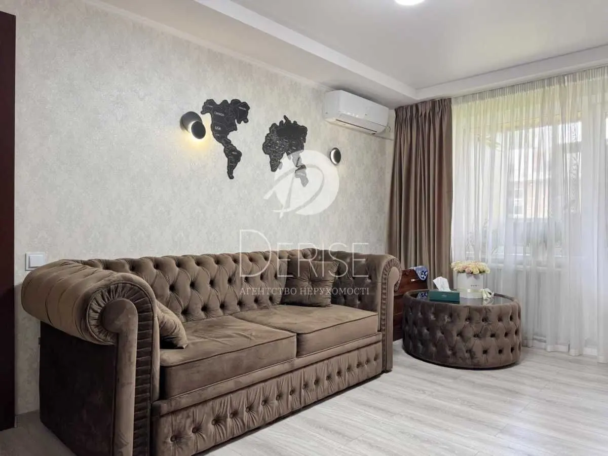 Фото Selling a 2-room apartment, 47 sq.m., Krasnokutska Street  Kyiv, price: 75000 USD, code 5752