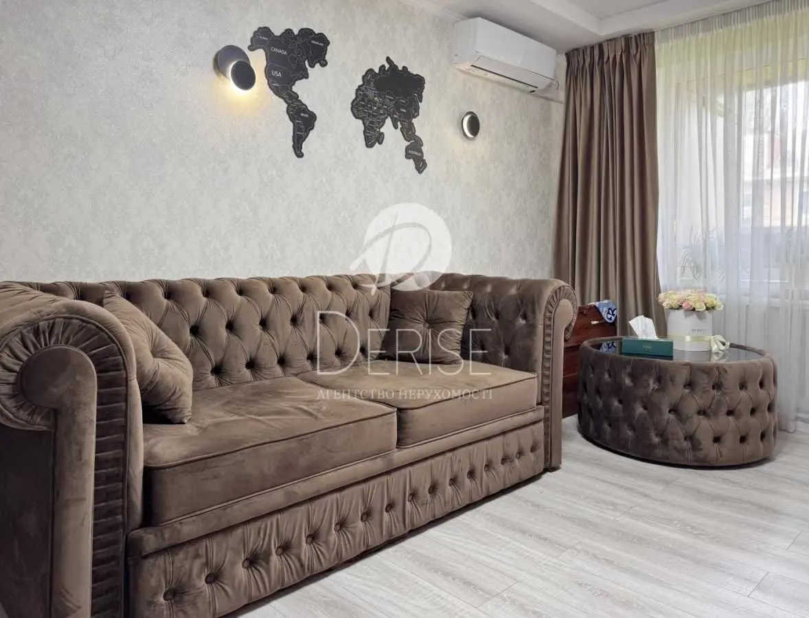 Фото Selling a 2-room apartment, 47 sq.m., Krasnokutska Street  Kyiv, price: 75000 USD, code 5752