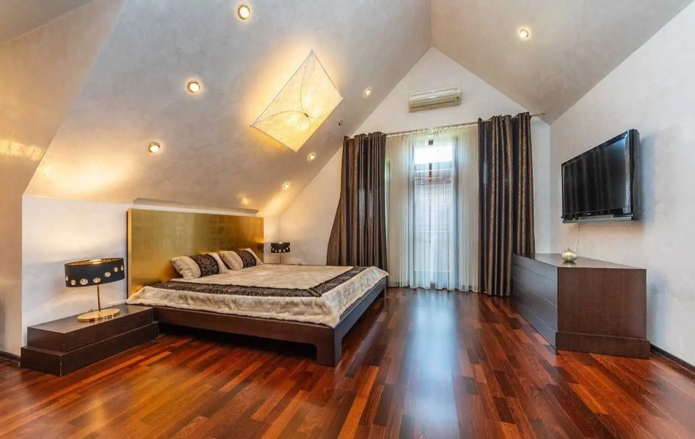 Фото Selling a house, 265 sq.m., Tsentralna street  Kyiv, price: 489000 USD, code 5765