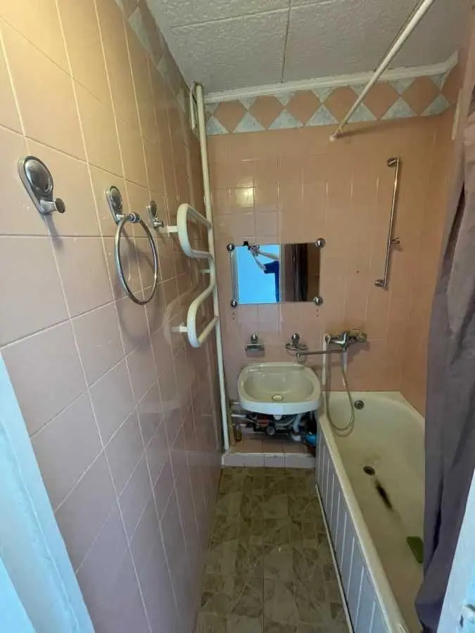 Фото Продаю 2 кімнатну квартиру, 47 кв. м, Сулеймана Стальського вул. 28а Київ, ціна: 50000 USD, код 5768
