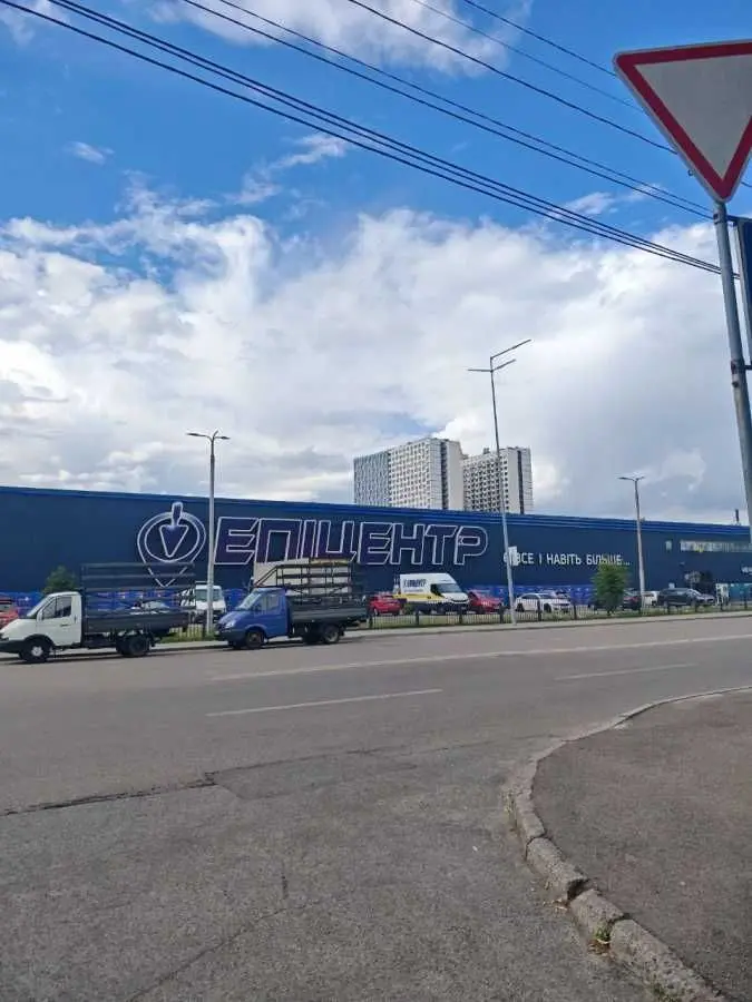 Фото Продаю 2 кімнатну квартиру, 47 кв. м, Сулеймана Стальського вул. 28а Київ, ціна: 50000 USD, код 5768