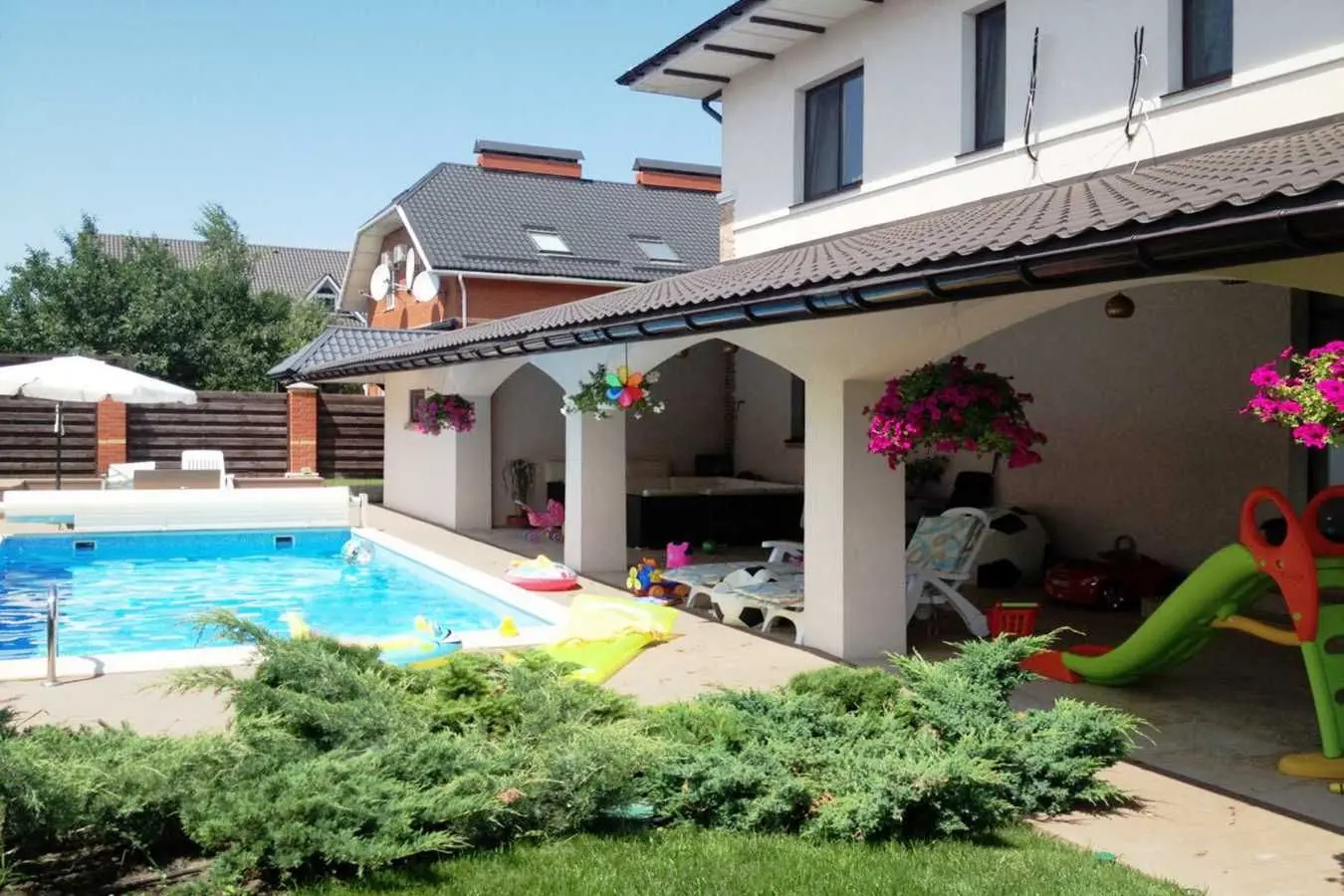 Фото Selling a house, 430 sq.m., Sadova Street  Ivankovychi, price: 395000 USD, code 5771