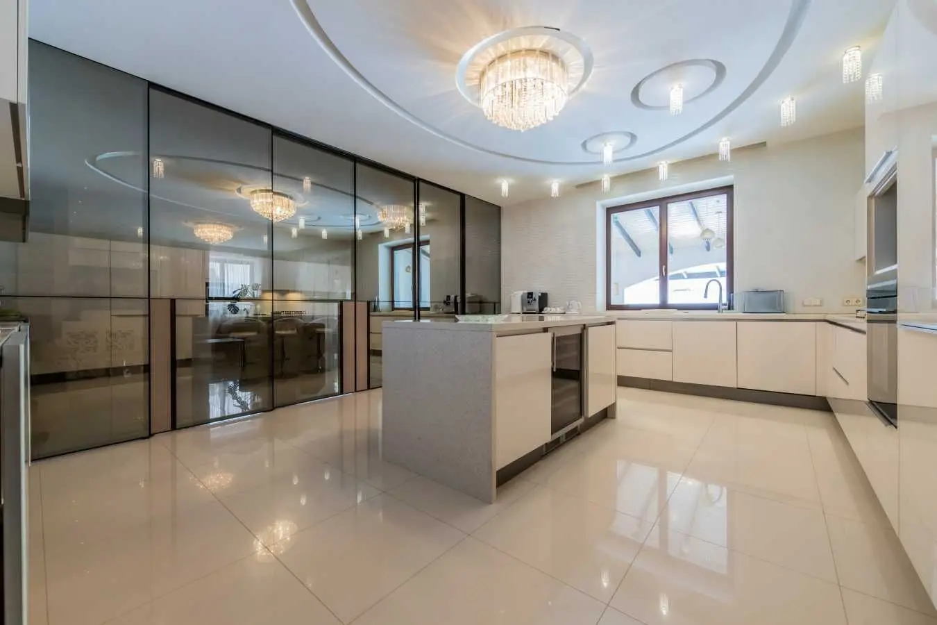 Фото Selling a house, 430 sq.m., Sadova Street  Ivankovychi, price: 395000 USD, code 5771