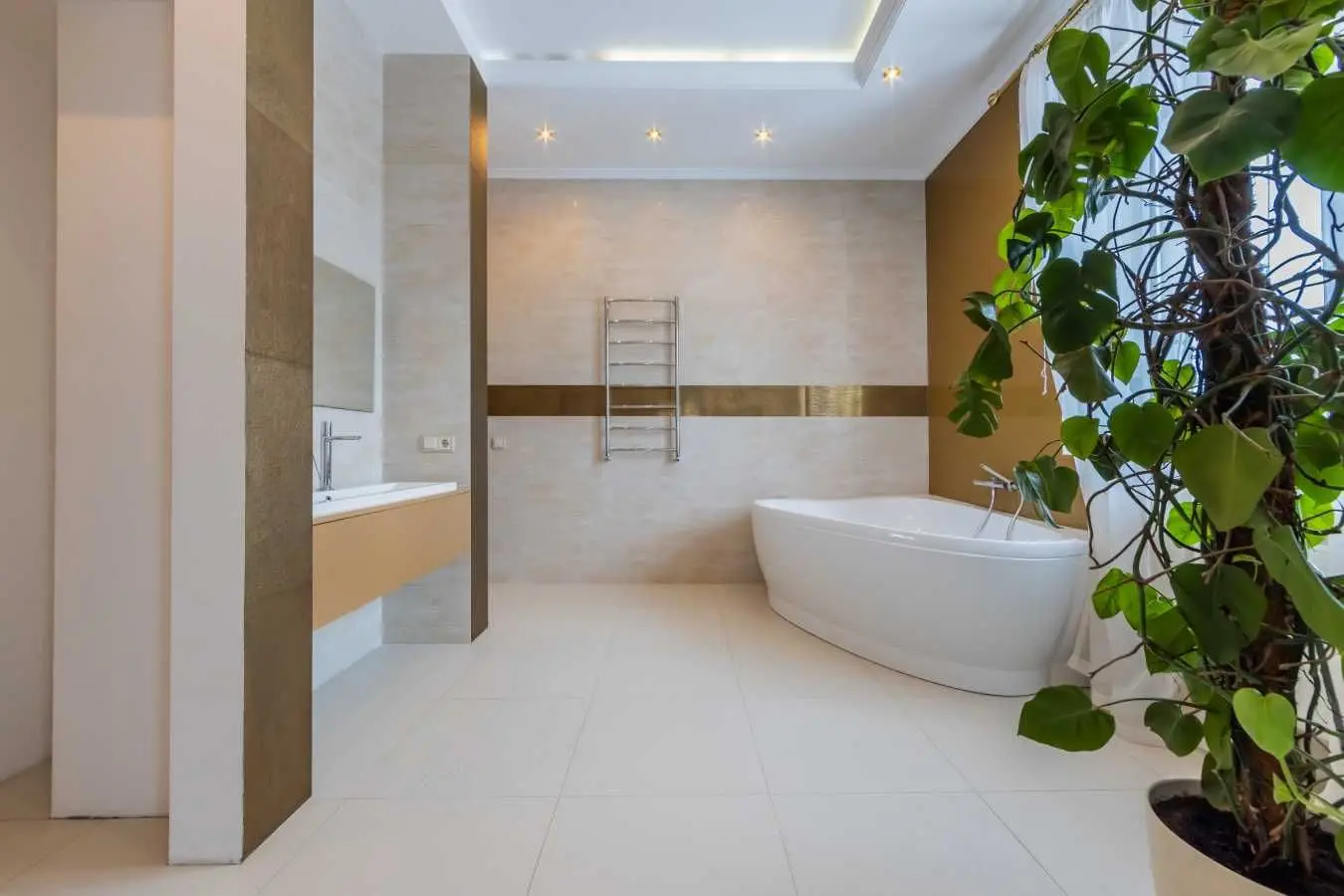 Фото Selling a house, 430 sq.m., Sadova Street  Ivankovychi, price: 395000 USD, code 5771