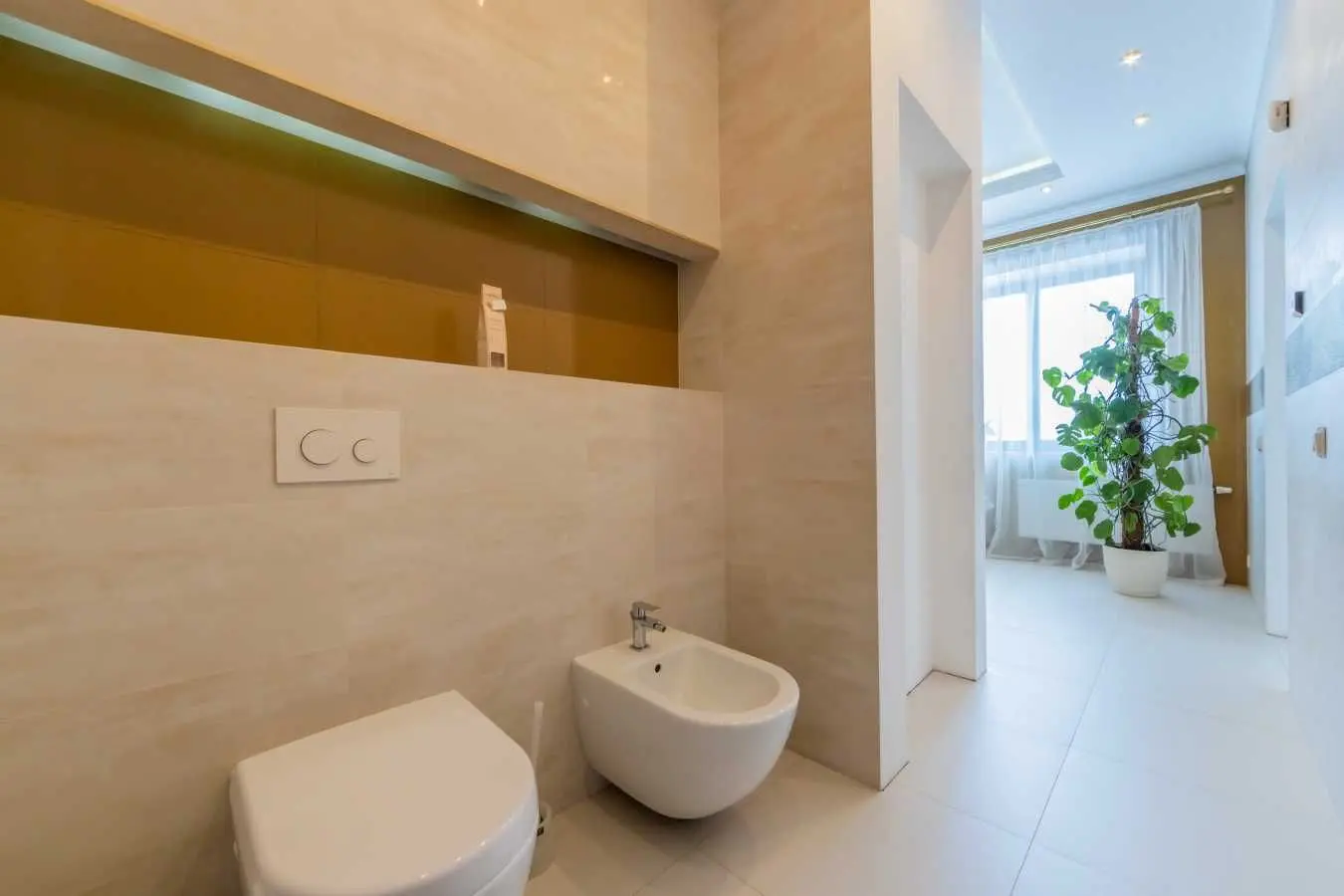 Фото Selling a house, 430 sq.m., Sadova Street  Ivankovychi, price: 395000 USD, code 5771