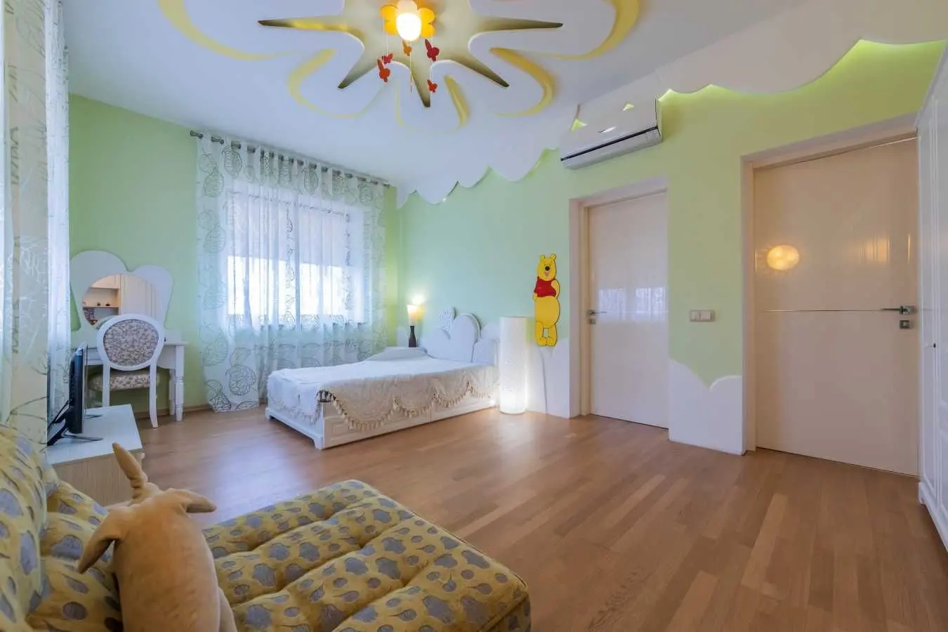 Фото Selling a house, 430 sq.m., Sadova Street  Ivankovychi, price: 395000 USD, code 5771
