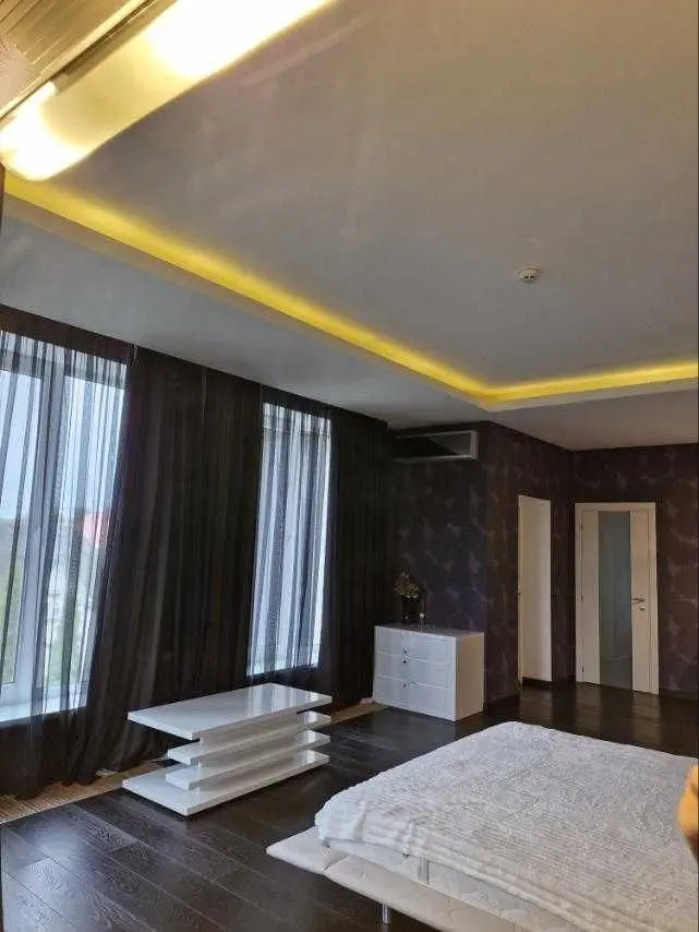 Фото Selling a house, 363 sq.m., Berkovetska Street  Kyiv, price: 380000 USD, code 5772