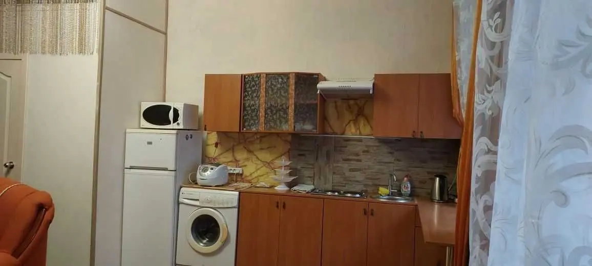Фото Зняти 1 кімнатну квартиру, Канатна вул. 47 Одеса в довгострокову оренду, ціна: 8000 UAH, код 5774