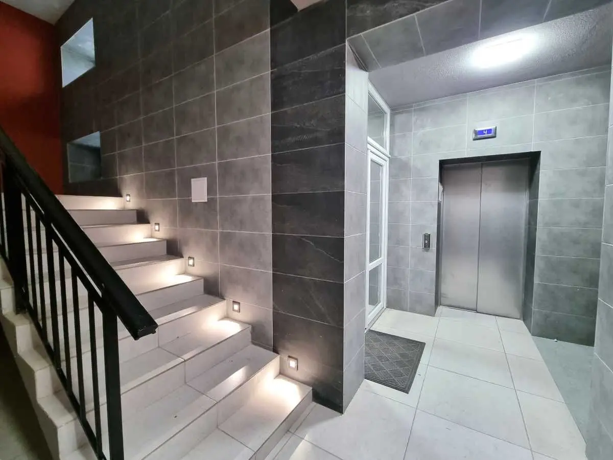 Фото Selling a 1-room apartment, 39 sq.m., Mykoly Synhaivskoho Street (Novo-Oskolska Street) 6Б Irpin, price: 85000 USD, code 5779