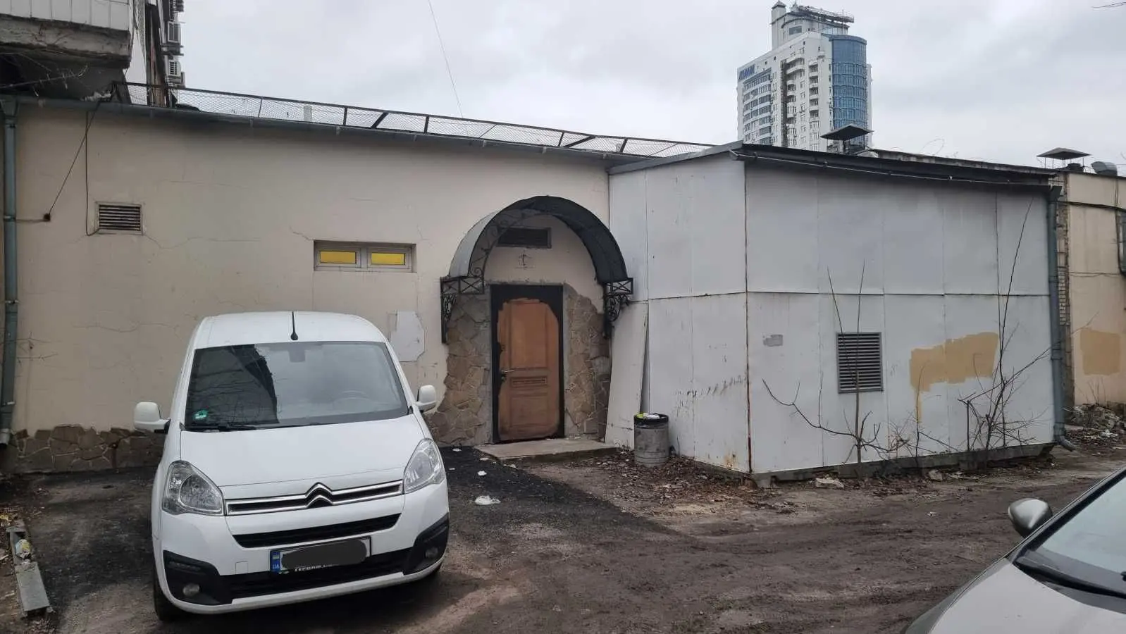 Фото Оренда торгівельної площі, Берестейський просп. (Перемоги) 27 Київ в довгострокову оренду, ціна: 3500 USD, код 5785