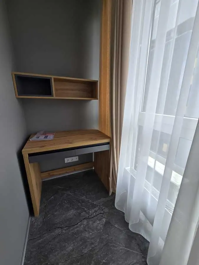 Фото Зняти 3 кімнатну квартиру, Шолуденка вул.  Київ в довгострокову оренду, ціна: 900 USD, код 5786