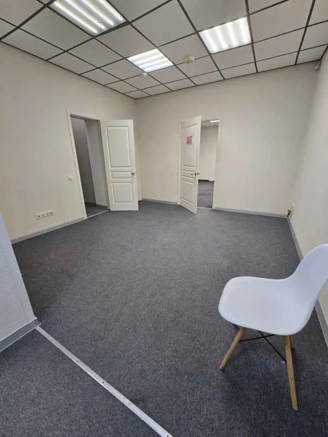 Фото Selling commercial property, 184 sq.m., Yaroslaviv Val Street 30/18 Kyiv, price: 450000 USD, code 5787