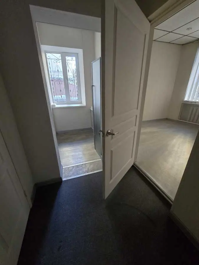 Фото Selling commercial property, 184 sq.m., Yaroslaviv Val Street 30/18 Kyiv, price: 450000 USD, code 5787