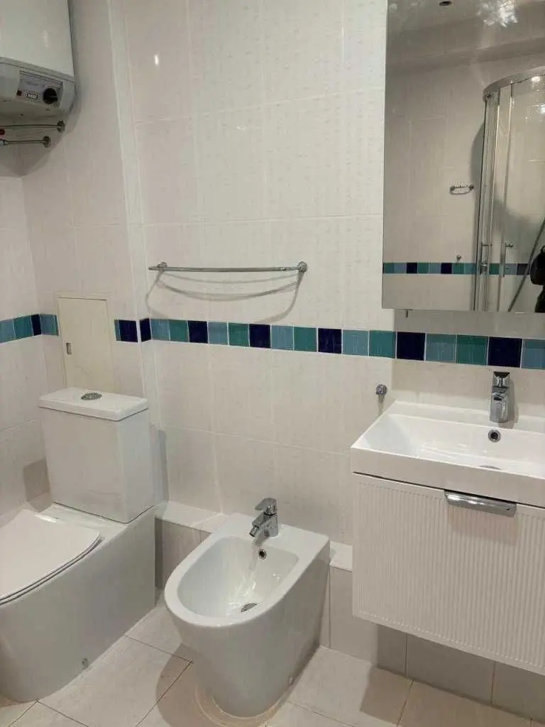 Фото Продаю 4-комнатную квартиру, 142 кв. м, Клиническая ул. 23/25 Киев, цена: 220000 USD, код 5793