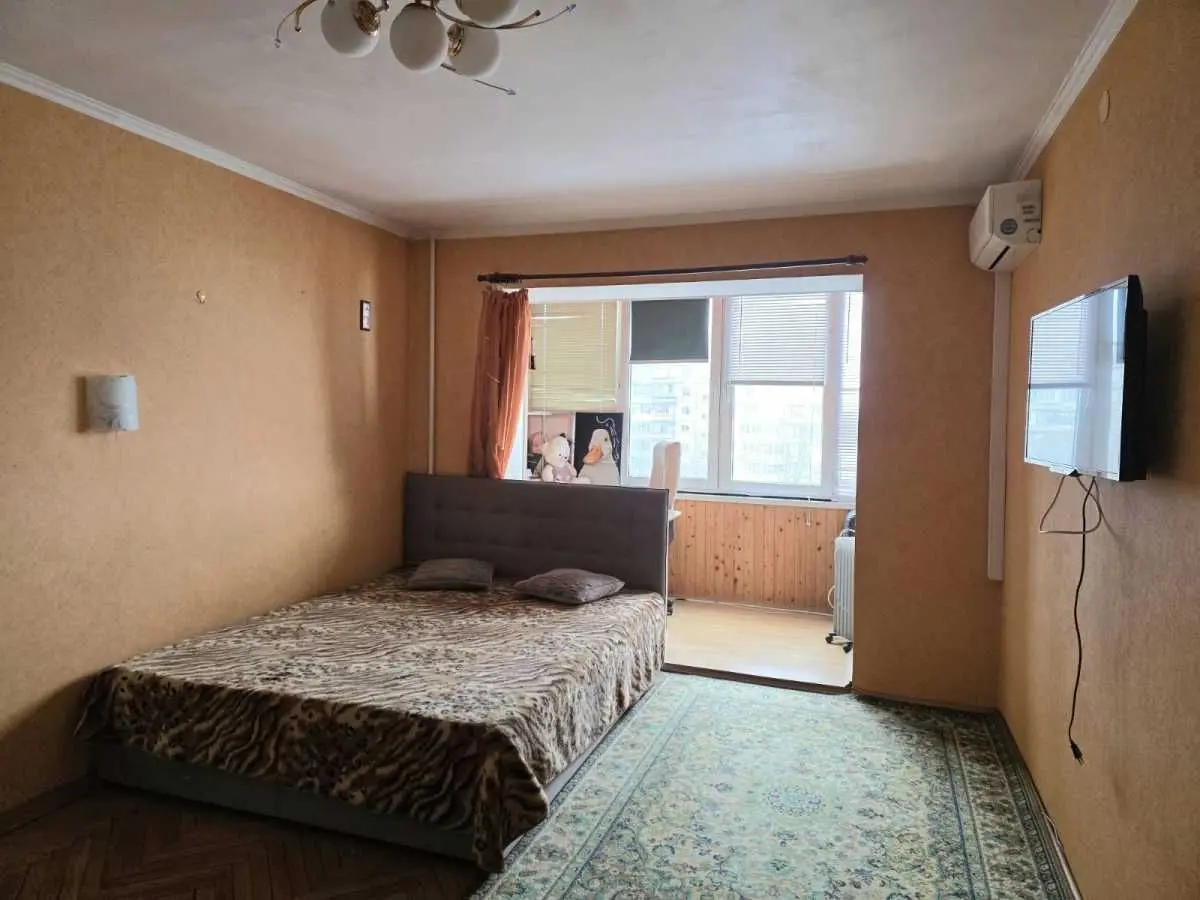 Фото Зняти 1 кімнатну квартиру, Лобачевського вул. 58 Київ в довгострокову оренду, ціна: 16000 UAH, код 5796